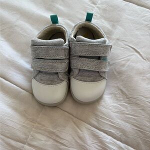 Ten Little Size 6 Shoes